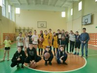 29 апреля в МБОУ СОШ #15 состоялась товарищеская встреча по баскетболу 3х3 между учащимися нашей школы и командой из 15 школы.
